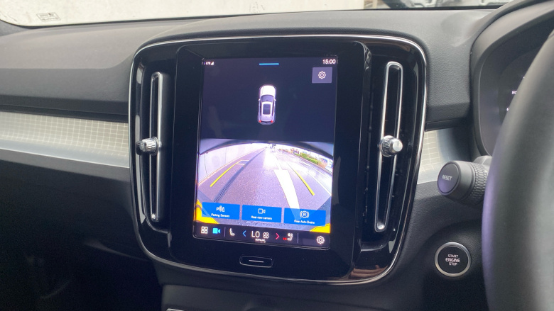 Volvo XC40 2.0 B3P Plus Dark 5dr Auto Petrol Estate